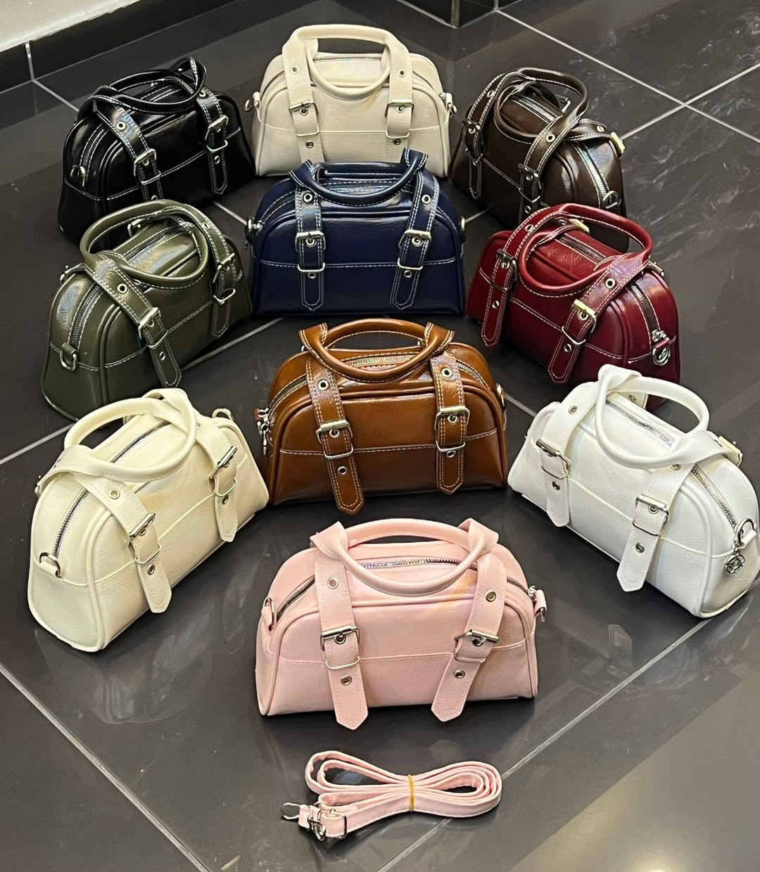 كل يوم حقيبة جديدة… وكل حقيبة لها قصة 🎒
صور، أفكار، وستايلات تلهمك تختار الأفضل 👑
انضم لعالم الأناقة معنا ✨الشحن من اسطنبول تركيا لكافة دول العالم،اقل كمية للشراء 225. قطعة للتواصل واتساب مباشر ⬇️
https://wa.me/+905313199611


**إذا كنت صاحب هذا الإعلان وتريد حذفه لأي سبب، رجاءا أرسل رسالة إلى الدعم الفني**