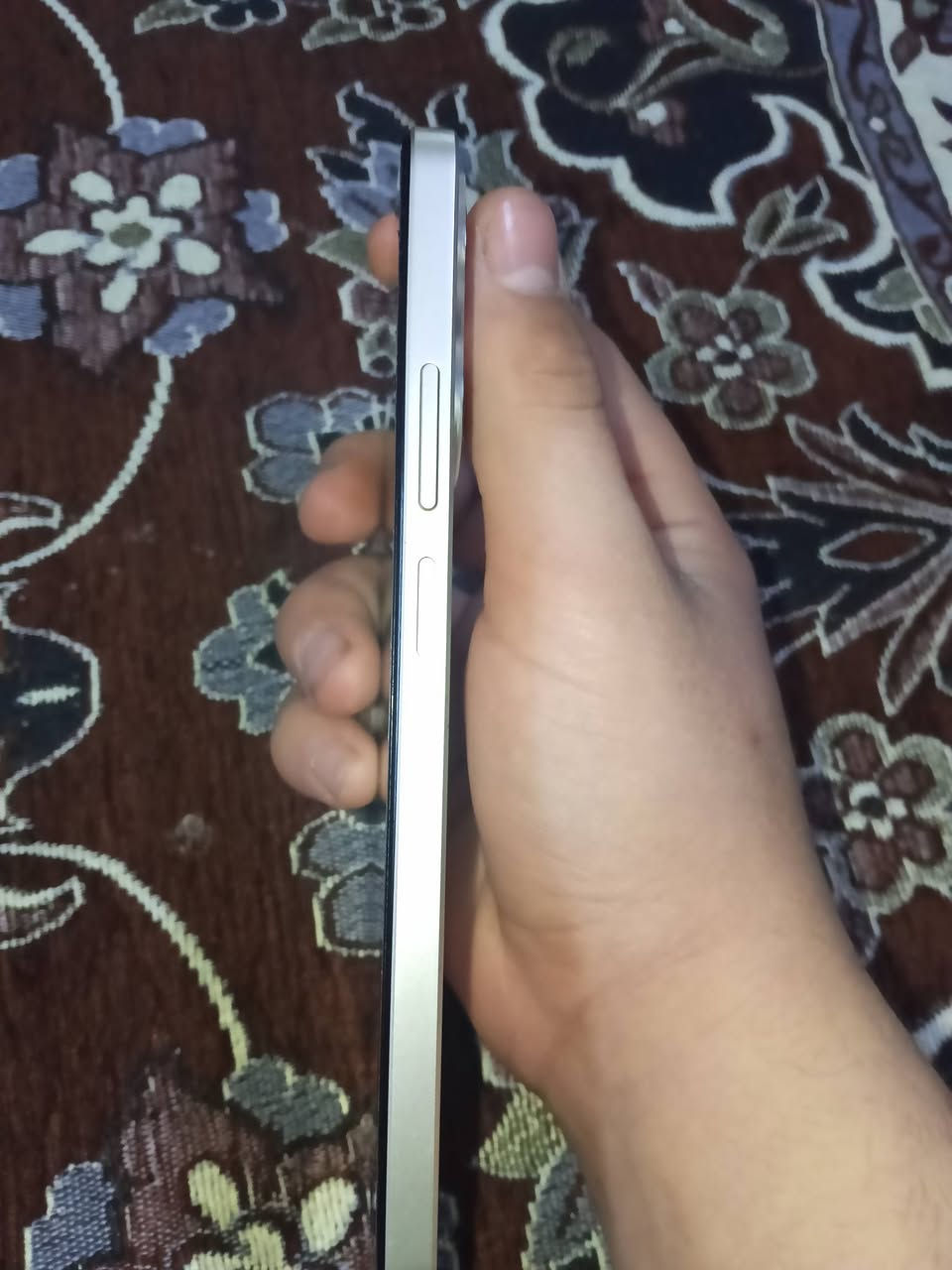 السلام عليكم 👋  ريلمي سي 61   للبيع                                المواصفات❓                                                                 (1)الذاكره128🛑                                                              (2)الرام6(ملاحضه: قابل للزياده الى 12رام)💯                           (3) الكامره الخلفيه50💯                                                ملاحضه: الجهاز نضيف جداً بس بي شخط بل ضهر خفيف كما موضح بل صور🛑                                                  السعر125بي مجال                                                     للتواصل على الرقم                                     ***********.   العنوان الموصل حي الاخاء
