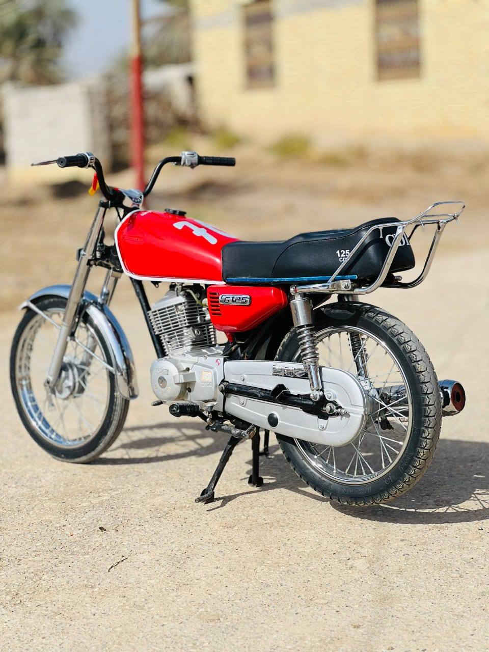 سلام عليكم ورحمة الله
درجة إيراني للبيع تعمير كله جديد ما عده بس المحرك زنجيل مديل 2020 اما الأغراض كله جديد السعر خاص (مكان الدراجه ناصريه سيددخيل) ***********
