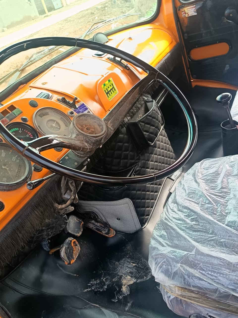 السلام عليكم البيع قجمه موديل ٨١ طويله مكفوله كير محرك تايرات بدي جديد رقمه مثنى اصفر الستفسار ***********
