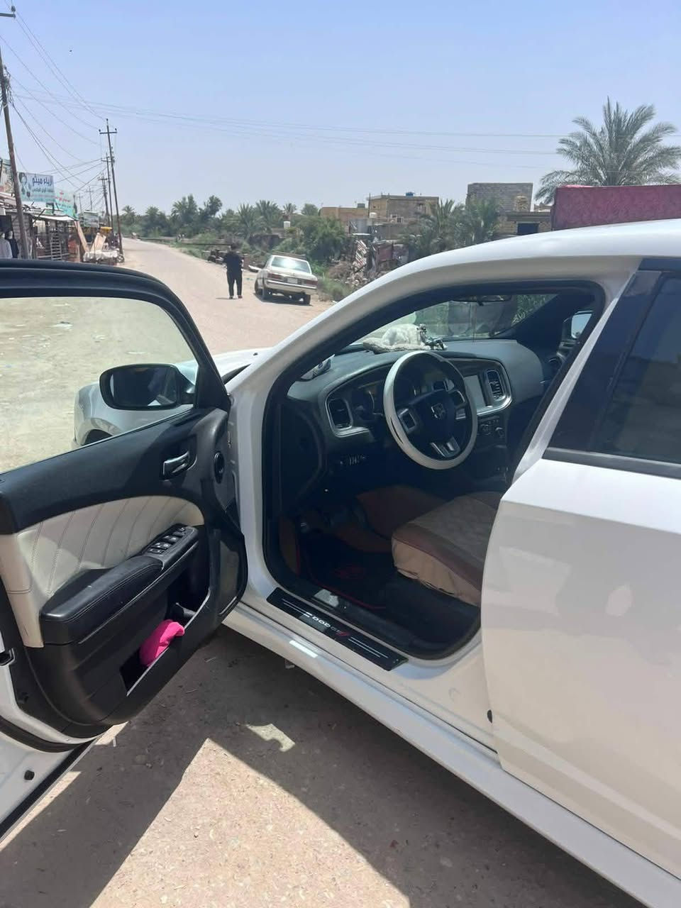 #السعر ١٤٥ وبيها مجال
جارجر مديل ٢٠١٤ مكينه ٣٦٠٠ كير ومكينه مكفولات تبريد ثلج حداديه كله جديد حادثه تبديل جاملغ وبنيد نفس الون بدون صبغ بدون دواخل   
السياره جاهزه مابيه نقص سنويه بسمي 
مكان السياره الناصريه سوك الشيوخ 
***********
