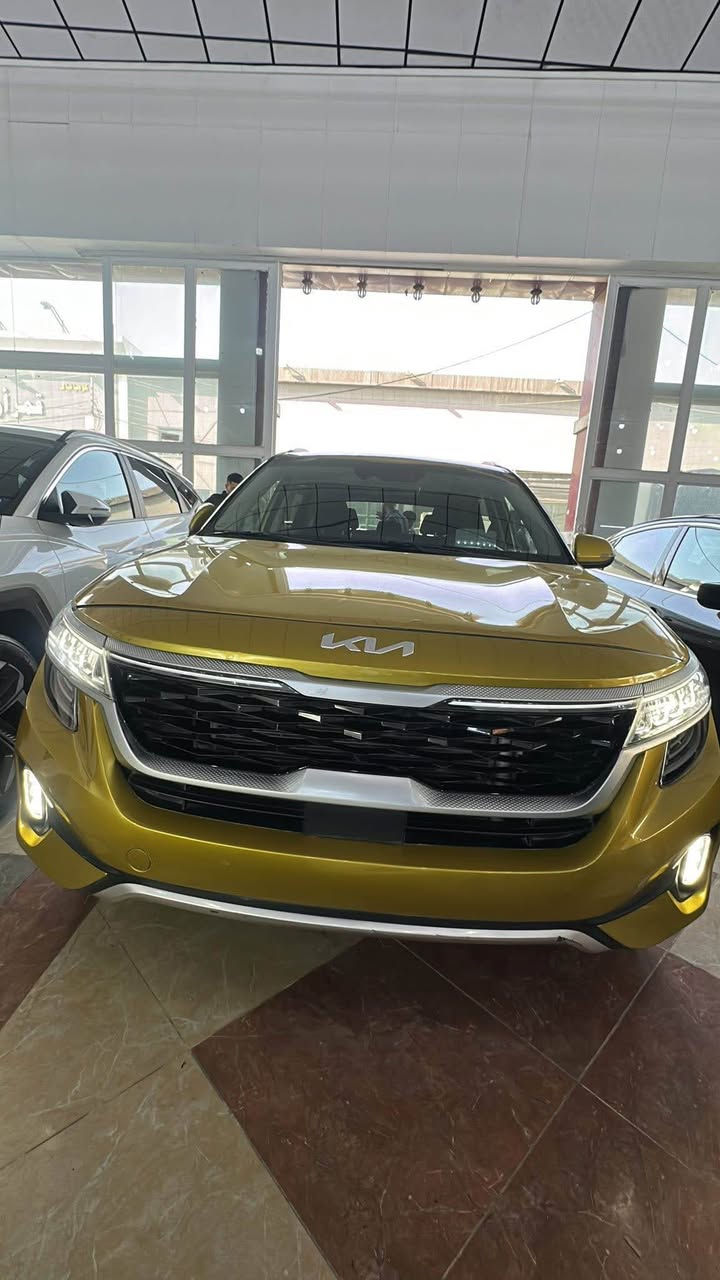 سيلتوس  2022 مواصفات ال  بلس SX
لون مميز اصفر ليموني
ماشية 70 km
محركك 1.6T
رقم اربيل تحويل ثاني يوم 
مواصفات السيارة 
شاشة جبيرة 
عداد الكتروني جبير 
داتا شو اماميه
كير DCT الي يجي دبل كلج
السيارة AWD و تكدر تسويها دفع امامي 
كشنات اماميه تبريد وتدفئه  
كشنات خلفيه تدفئه ايضاً 
ستيرن هيتر 
نظام نزول منحدرات 
هاند بريك بصمه 
اوتو هولد
نظام تحذير خروج من المسار
قيادة الية +مثبت سرعة
رادار عدم تصادم امامي 
رادار عدم تصادم خلفي 
رادار جانبي ايضاً
جام اوتو مع تعتيم ذاتي
نظام القيادة 
.اعتيادي
.سمارت
.سبورت
انارة داخلية من الوكالة مع السماعات
فتحة سقف 
سماعات BOSE
تبريد قطعتين 
مساحة صندوق كبيرة 
شاحن لاسلكي 
اناره داخليه لد لمس
وبعد اكو مواصفات ممذكوره
.
 حادثها خشم البنيد بارد فقط 
بدون قطره صبغ ايرباك كله سليم
فقط دعامية صبغ

. بغداد, العراق


**إذا كنت صاحب هذا الإعلان وتريد حذفه لأي سبب، رجاءا أرسل رسالة إلى الدعم الفني**