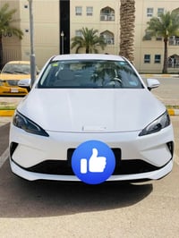 بي وايدي سيل 5 موديل 2025 مكفوله السياره ماشيه 1900 كيلو الف وتسعميه م...