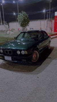 بي ام 525 • مصبوغ جديد • ضربه جهة