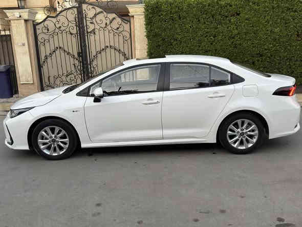 سلام عليكم 
كورلا هايبرد 
تجميع صين
مديل 2024 
ماشية 25 الف كيلو متر 
السيارة فول سلايد روف 
مثبت سرعة 
تحديد مسار 
اوتو هيلد
رادار امامي 
السيارة مكفولة لا صبغ ولا بارد بيها كم ملاحضة مال استعمال 
السعر 146 ورقة وبيها مجال بسيط 
مكان السيارة بغداد شارع فلسطين 
*********** رقم التليفون
