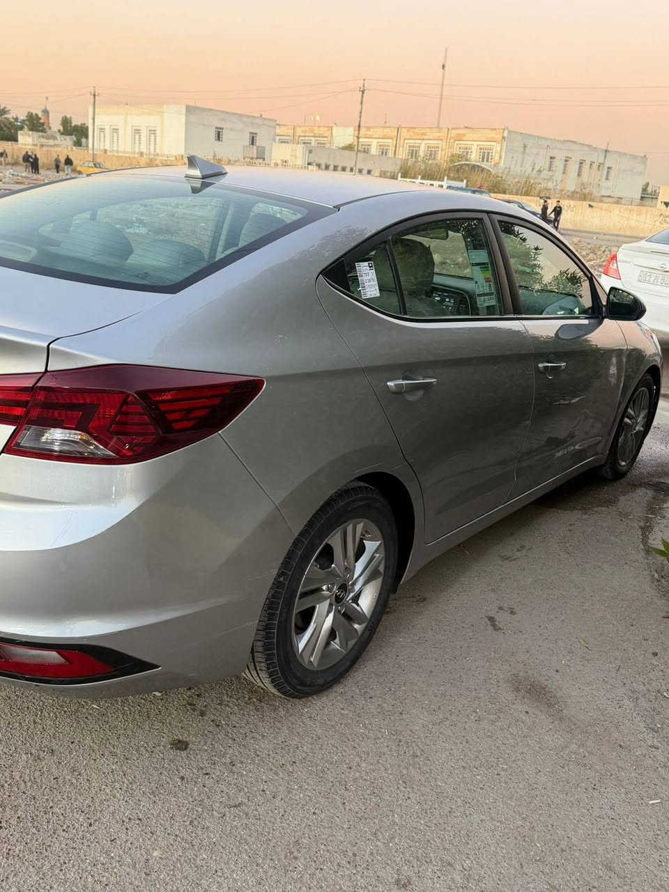 سلام عليكم النترا 2020 مكينه 2000 دوش  حادثها مرفق بالمنشور بالعراق مابيها شي  السياره جاهزه گير مكينه تبريد تخم تاير صدرجديد ليبل واحد  السياره مابيها تبديل ولادواخل شاصي لغد مكفول بچم كبس  فول عدا البصمه والفتحه بالعافيه عالياخذهاا
السعر 134 بيها مجال
عنوان بغداد شهداء البياع
***********
