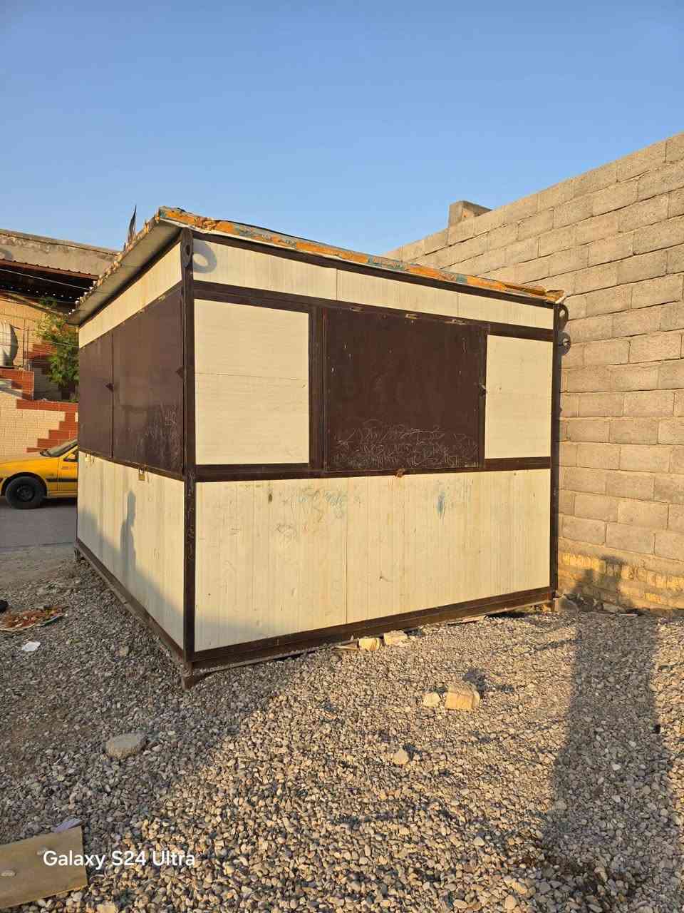 كرفان قياس 3 × 4 جاهز للتحميل مستعمل يحب الحجز يتواصل ويا ابو ملاك سعر مليون ***********
