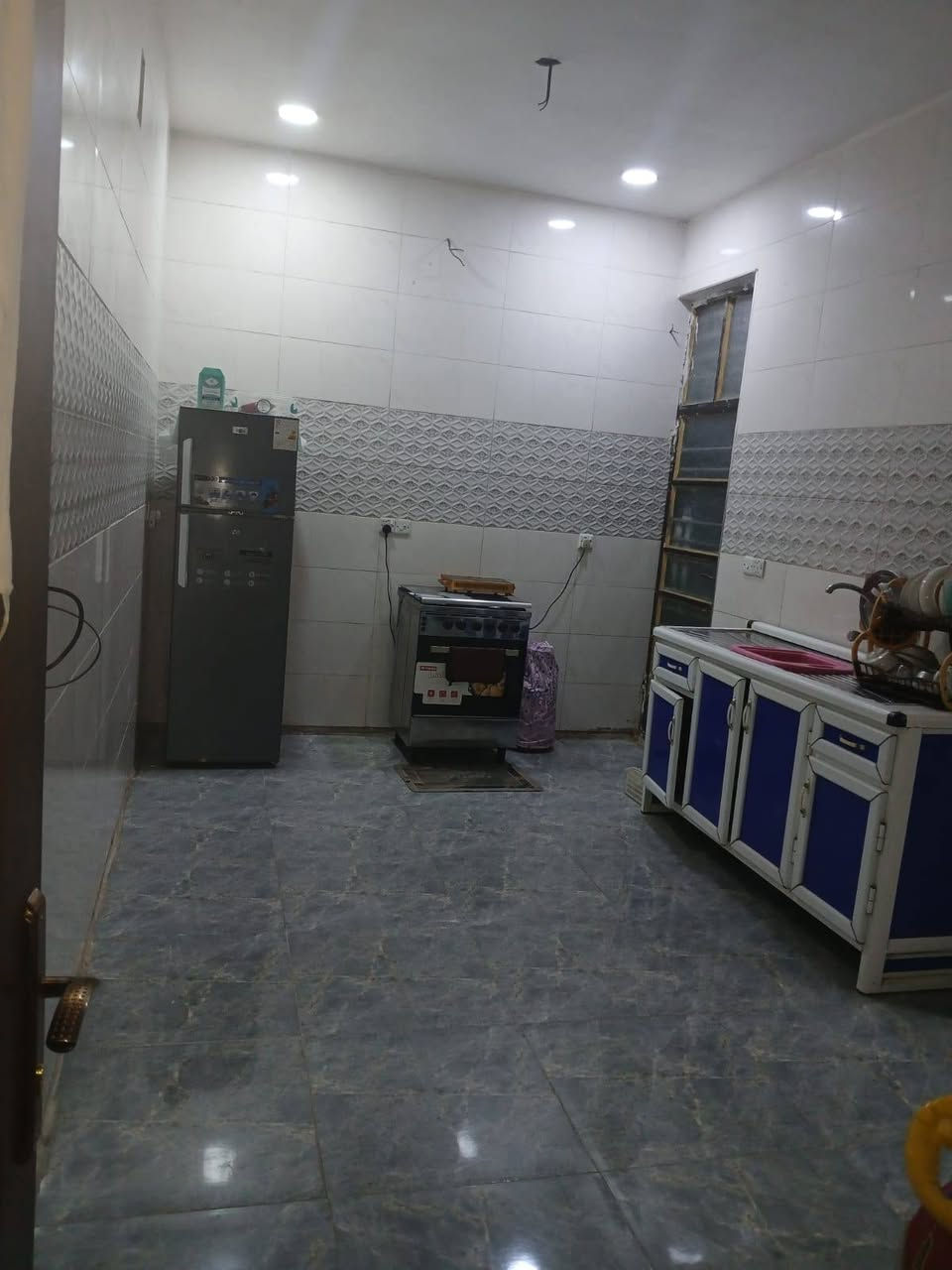 بيت 50 متر سند 25 طابق واحد ركن بمنطقة الجواهري مقابل اسواق حسوني 
***********
