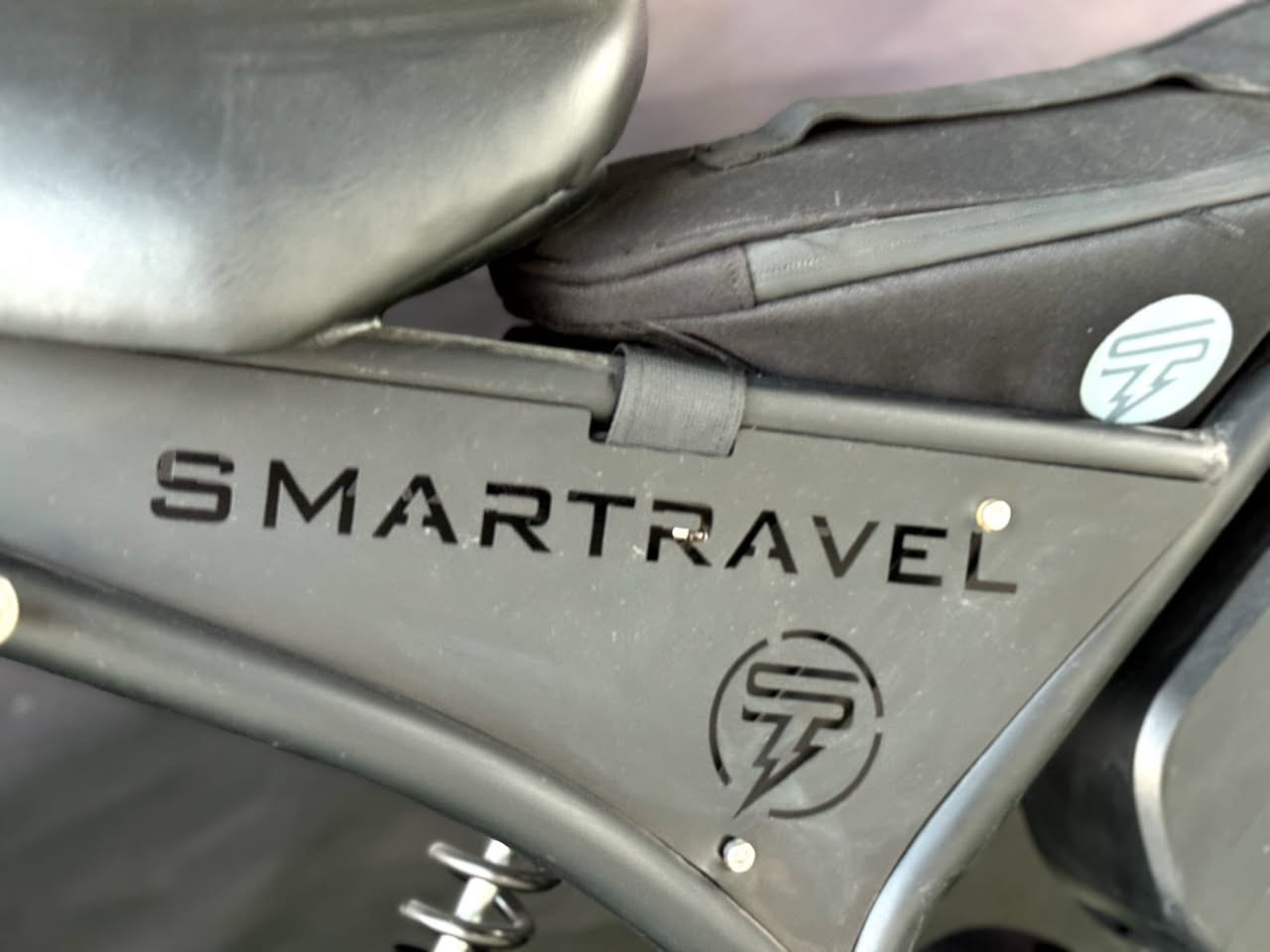 دراجة كهربائيه مميزه بالعراق
بطارية : ليثيوم
المحرك : 1000 واط
تمشيك 40 . 60 كم
وتاير دبابه متكامل المواصفات
وتشيل وزن عالي ونظام دبلات قوي دراجة متكامله وتغنيك عن البانزين وتجي وياها بام نفخ + شاحنه + حقيبه تخزين/ الشراي يراسلني خاص وبيه خير ويدلل


**إذا كنت صاحب هذا الإعلان وتريد حذفه لأي سبب، رجاءا أرسل رسالة إلى الدعم الفني**