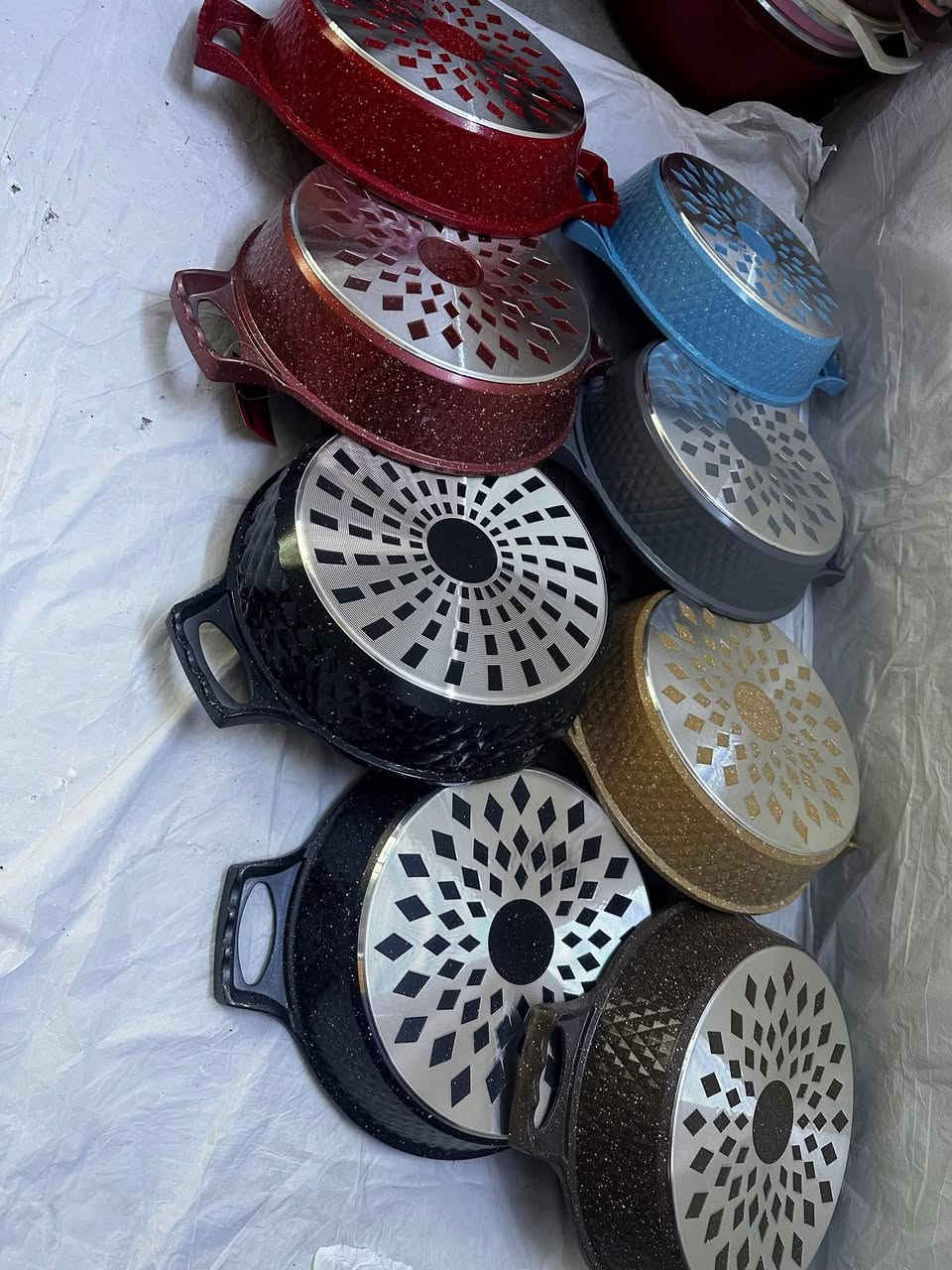 مجموعه منوعه من التباسي الحراريه تدخل الفرن 
كرانيت زيتي ثقيل % قاعده ليزريه اصلي وبي ضمان 
اي اختلاف عن الشكل والقياس يرجع مع المندوب 
قياس 28 بسعر مناسب جدا 💯💯💯 
للحجز ولأستفسار مراسله الصفحه 🤩🤩
يتوفر توصيل لجميع المحافظات 🚕🚕

#تباسي #حراري #ليزري #مطبخ #اواني #طبخ 
#طاوات #كرانيت #الاصلي #جدور #اكسبلور


**إذا كنت صاحب هذا الإعلان وتريد حذفه لأي سبب، رجاءا أرسل رسالة إلى الدعم الفني**