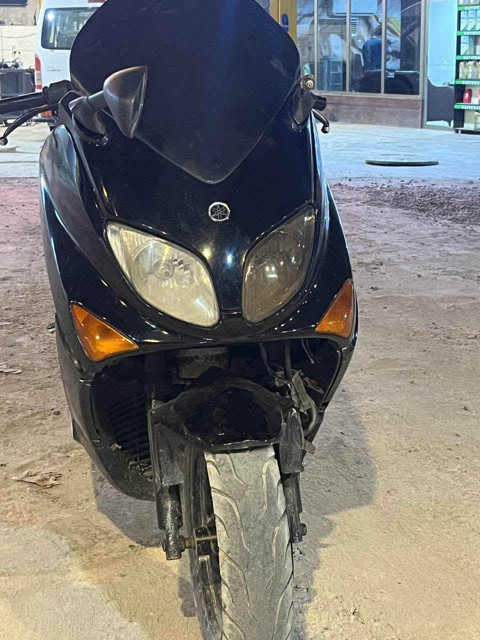 TMAX(2007)
كفاله عامه ماشه 33
سعر 13قفل جماعه ال12 اعبر المنشور 
عنوان بغداد سبع البور
*********** واتساب
