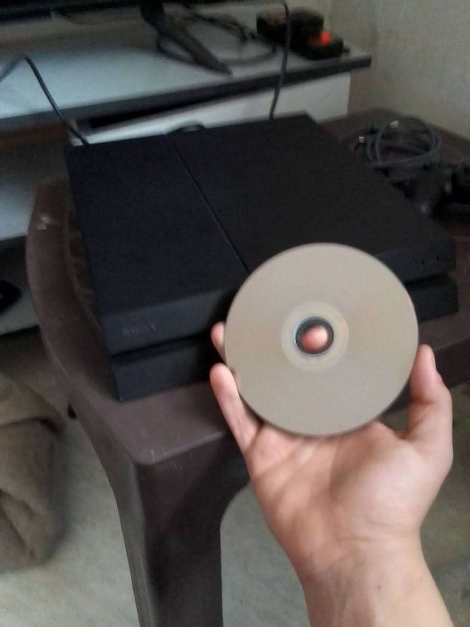 سلام عليكم بلي 4 فات اونلاين نظيف لاداخل تصليح ولا مفتوح جهاز يجيك وياه كامل الملحقات واير شحن واير HD واير بلي ابو الفيوز الاصلي ويجي وياه دبل جويستك وقرص DAYS GONE لعبة مال زومبي تخبل والجهاز كلشي شغال بي وتجي وياه كارتونة السعر260وبي مجال بسيط مكاني بغداد علي الصالح


**إذا كنت صاحب هذا الإعلان وتريد حذفه لأي سبب، رجاءا أرسل رسالة إلى الدعم الفني**