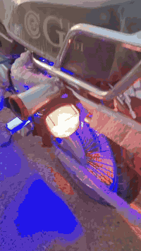 تايكر ٢٢ مكينه٢١ مكفوله سامعه. بيها شرط مكينه خرسه وفصله وشلعه  اي نقص...