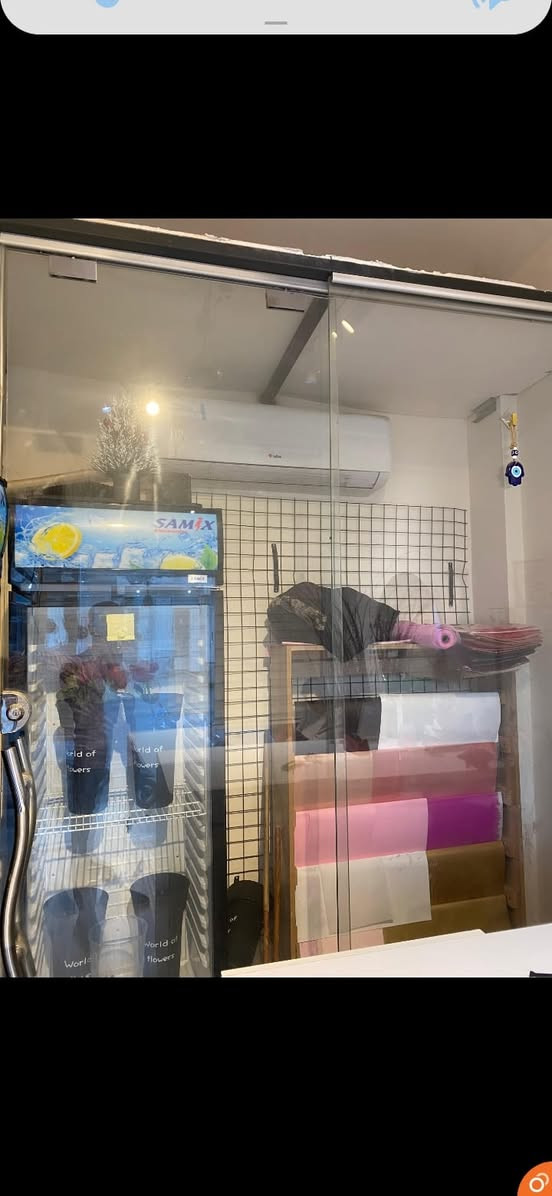 #للبيع
واجهيه جام خانه سلايت 
ارتفاع 260
عرض 220
بيع مستعجل جام خانه نضيفه وجديده 
شخط ما بيه مثل ما موضح بلصوره  ( السعر 150 )
العنوان السماوة ال باني
محل #زهور_اتلانتس_روز  قرب الحسينية ال باني


**إذا كنت صاحب هذا الإعلان وتريد حذفه لأي سبب، رجاءا أرسل رسالة إلى الدعم الفني**