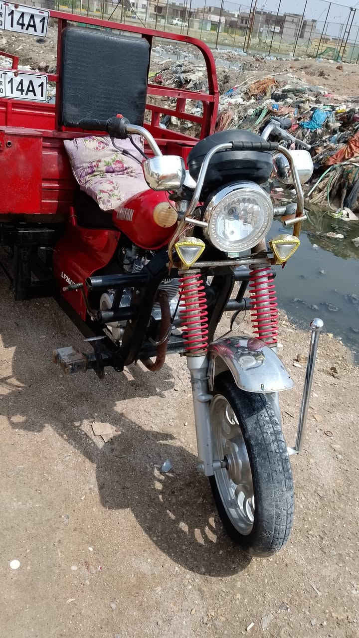 ستوته ايفان فرس للبيع السعر مليون 350 اوراق موديل 2013 العنوان بصره قبله الهاتف ***********
