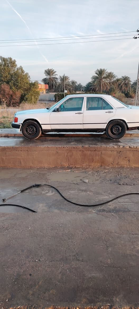 سلام عليكم سياره مارسيدس. 190محرك 2500بيع او مراوس رقم نجف سنويه منتهيه مشروع وطني شرط التحويل سدر امامي خلفي جديد كشرته كدام عينك. مصبوغه للجماله بدون حادث او ضربه سعر 40وبيه مجال مكاني واسط ***********
***********
