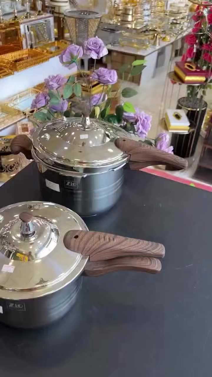 ♥️كدر ضغط زيو ستيل اصلي♥️
•ستانلس ستيل مقاوم للصدأ
•قاعدة حثية متوافقة مع الطباخات الكهربائية
•مقابض مريحة
•نظام أمان ذو صمام مزدوج، صمام العمل وصمام األمان
•ميزة سهلة االستخدام
•مناسبة لجميع أنواع الطباخات
•األسطح الخارجية مصقولة بعناية فائقة
متوفر 3 احجام 7/9/11 لتر
للحجز والاستفسار مراسلة الصفحة
أو واتساب ***********
