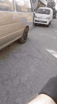 السلام عليكم فتون للبيع فراشه 2010 السياره جاهزه كل نقص مابيهه كهربائيات شغاله صدر خلفي امامي جديد  تخم تاير جديد كير مكينه اكسن جدد ملاحضه: السياره مصبوغه عام السعر 52وبيهه مجال قليل
رقم ***********
