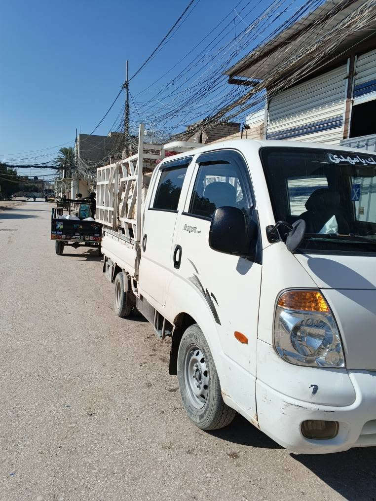 محرك 300 مفتوح
 تبريد شغال كامل 
سياره جاهزه ماناقصها شي ابد
سياره بسمي رقم بابل 
محجر وياها كامل
موديل 2008

رقم موبايل*********** النجف, العراق
