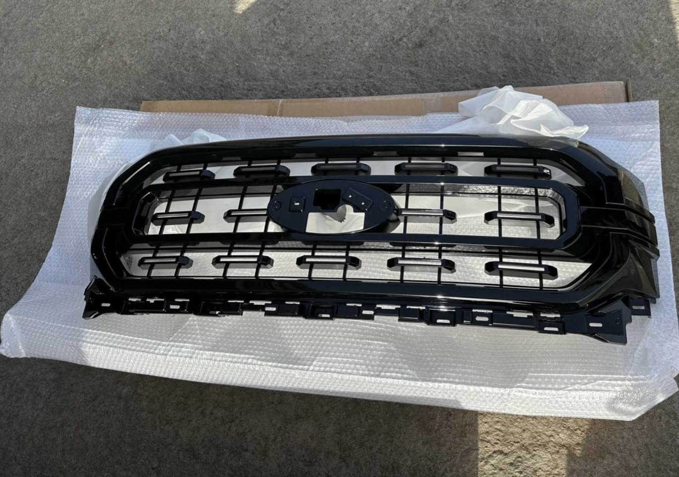 السلام عليكم متابعيننا 
متوفر لدى US Motors Iraq 🔥🔥
المستورد المباشر من المصانع الاصليه و الموزع الرئيسي لتجارة 
قطع غيار وكماليات وغراض بدي كل السيارات الأمريكية 🛑
سييرا ، سلفرادو ، رام ، F150 ، تاهو ، يوكن ، كاديلاك اسكاليد 💣
للتواصل مراسلة خاص الصفحة او الاتصال على الرقم التالي:
📞:***********
