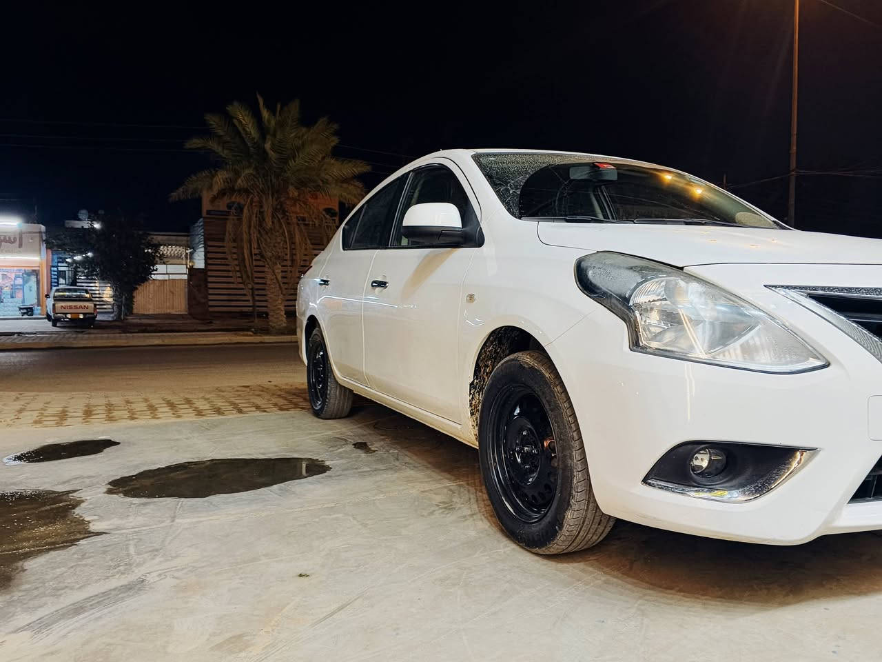 السلام عليكم نيسان صني هندي البليته الزركه  موديل 2022رقم اربيل دولي   السياره مكفوله مكفوله عامه كير مكينه حديدية تخم تاير تبريد وكله جديد مابيها نقص سعر ١١١ مكان السياره نجف التواصل ***********
