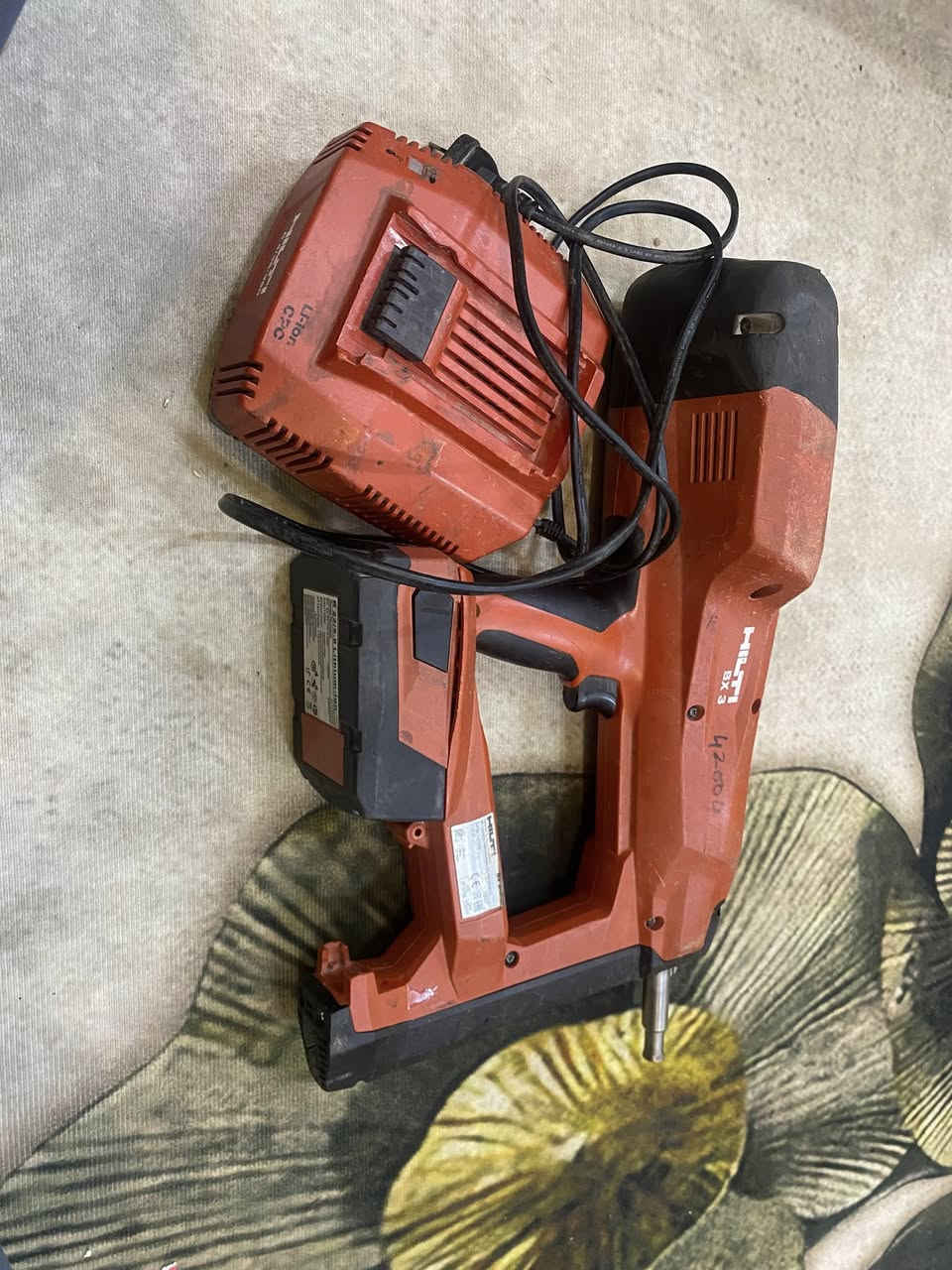 مسدس مسمار هلتي bx3 موديل 2017
حجم المسمار 14mm إلى 24mm
رقم هاتف
***********
