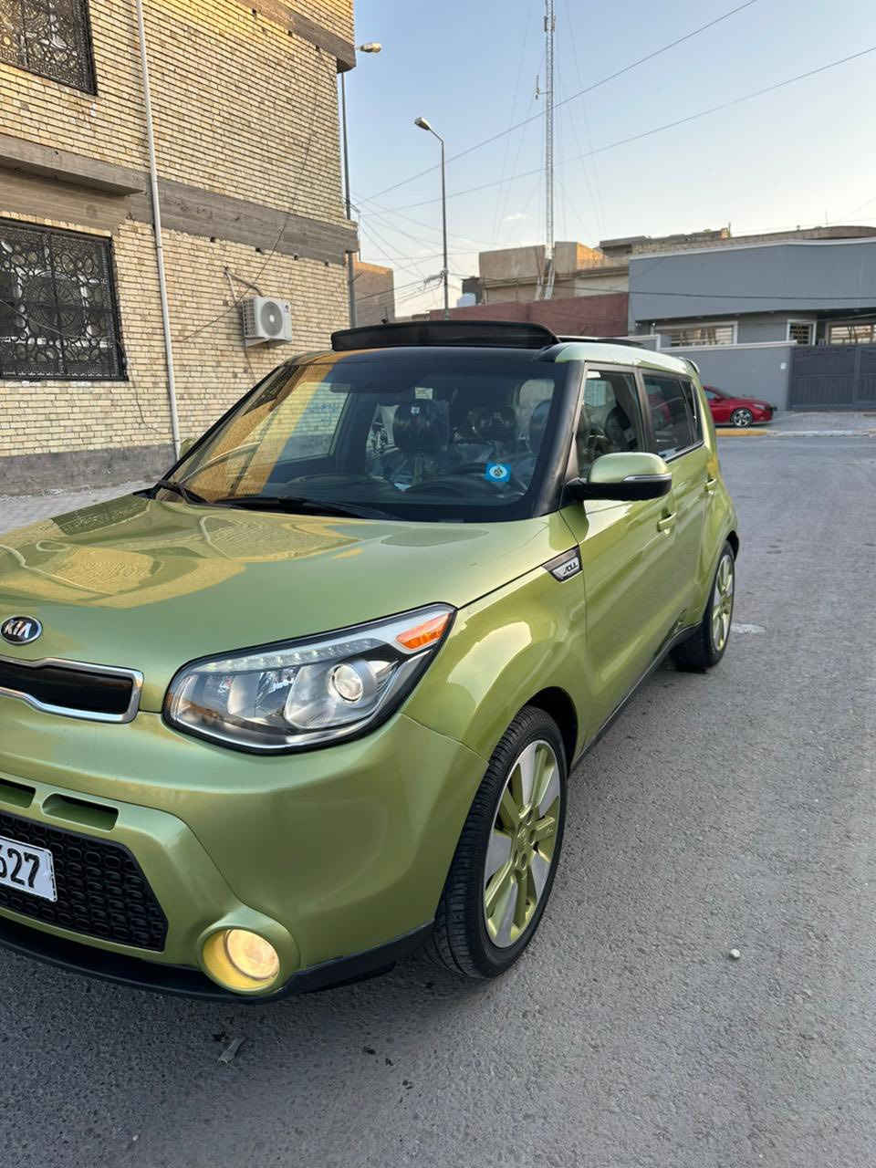 السلام عليكم كيا صول للبيع موديل 2016
فول مواصفات اعلى فئه 1/1 
رقم بغداد دولي باسمي
وارد امريكي حادثها جاملغ وباب خلفي بدون دواخل 
والبنيد جارد وصبغته السونار مرفق معه المنشور
كير ومحرك وحداديه وتبريد خير من الله تخم تاير جديد
المواصفات
حجم المحرك 2000
بانوراما
بصمة تشغيل + بصمة ابواب
شاشة اعطال
شاشة حجم كبير تدعم كار بلي
كامره
اناره اداخلي ( ليزري ثلجي ) 
تبريد بيانو
عداد الكيلو متر ( الكتروني )
فول تحكم ستيرن
كشنات جلد
كشنات كهرباء
تدفئه + تبريد بكشنات امامي + الخلفي
تدفئه ستيرن
مثبة سرعه
تحديد مسار
ترحيب عند القتراب
مري شفط + اشاره بالمري
سماعات انفنتي فول تجسيم صوت + 13 سماعه
مانع انزلاق ABS
بلوتوث + اوكس + USB
اوتو هولد
ثلاث وضعيات قياده سبورت + نورمان + ايكو
ويل كب كروم مميز
لد نهاري امامي + خلفي
لايت عدسه زنون بلادي
كروز سرعه
الجنطه ذكيه عنده القتراب تفتح
مكان السياره كربلاء
السعر 118 بيه مجال بصيط
للستفسار اكثر اتصل ***********
غير متواجد على الفيس
