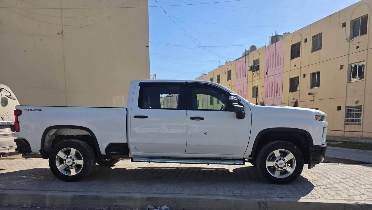 سلفرادو HD2500 ثمانية برغي موديل 22 بيع مستعجل
تحكمات ستيرن كشن كهرباء جلد 
ماشية 75 ألف ميل
محرك 8سلندرحجم 6600 يعني بانزين عادي  
باب طويل بدي قصير 
حادثها تبديل جاملغ أيمن وتعمير بنيد وباب أيمن
رقم شمالي بأسمي 
جاهزة من كل شي 
العنوان  
بغدادالطالبية العمارات السكنية
0773846401


**إذا كنت صاحب هذا الإعلان وتريد حذفه لأي سبب، رجاءا أرسل رسالة إلى الدعم الفني**