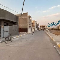 بنزلت خيري العبدالله • مقابل سوق الزيتون • ١٠٠م