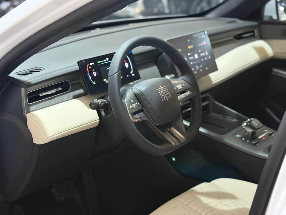 byd چین پلەس
کامل ئەشیا و گاعی لەگەلە
بۆیاخ تەنک و بەشەرتی سۆنەر
سفر کم سێ مانگ کاتی لەگەلە
پارەی عقد و معرەزانەی نیە 🌹
نرخی ١١٦ گەلای صافی
***********
*********** السليمانية, العراق
