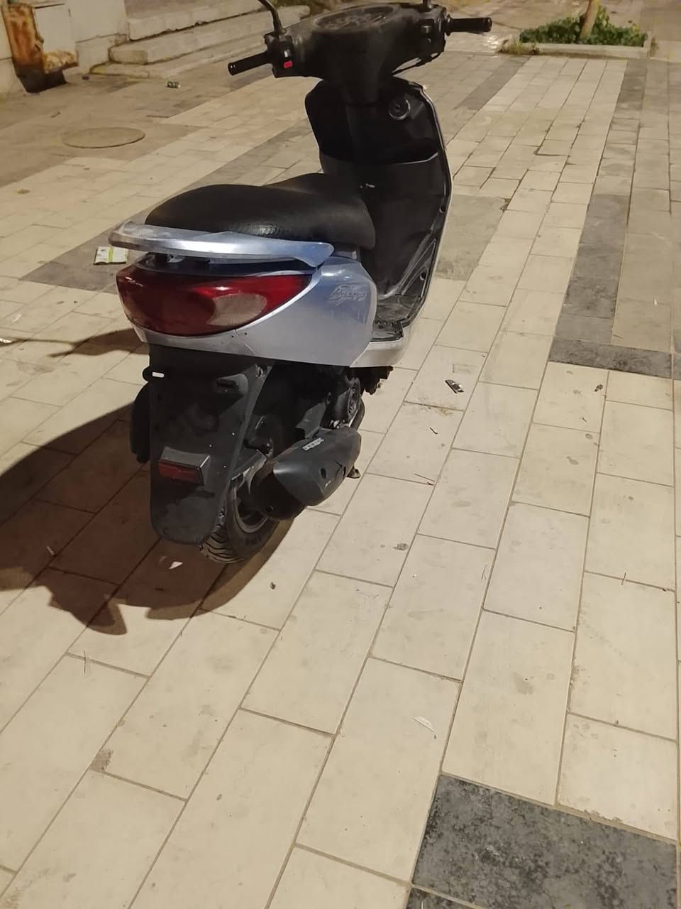 سلام عليكم حبايب دراجه بريز مكفوله العنوان شارع حيفا دراجه خير من الله سلف هندر  كفرات بلادي ***********
