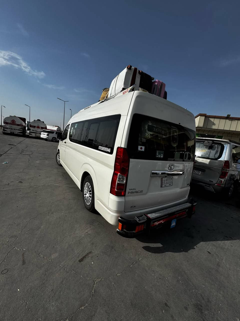 السلام عليكم للبيع هايسه موديل 2023 مكفوله من صبغ فقط بارد بل جنطه بحافه جنطه سياره جاهزه للاخير سيرفس كامل اول بارحه مسوي تخم تاير تخم دسك تبريد صارلي عشر ايام من حورته كمريسر حجم 20 وسبلت داخلي سياره والله دينار متصرف عليه سعره 385 مكاني سماوه ***********
