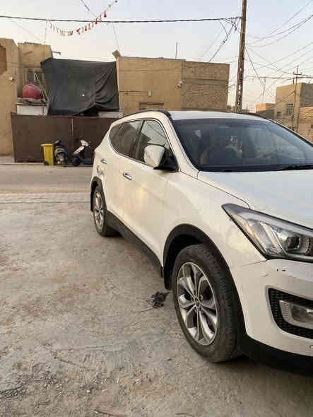 سلام عليكم سياره سنتافي للبيع 2013 سياره حلوه وجاهزه اربعه سلندر السعر 135 وبيه مجال ***********
