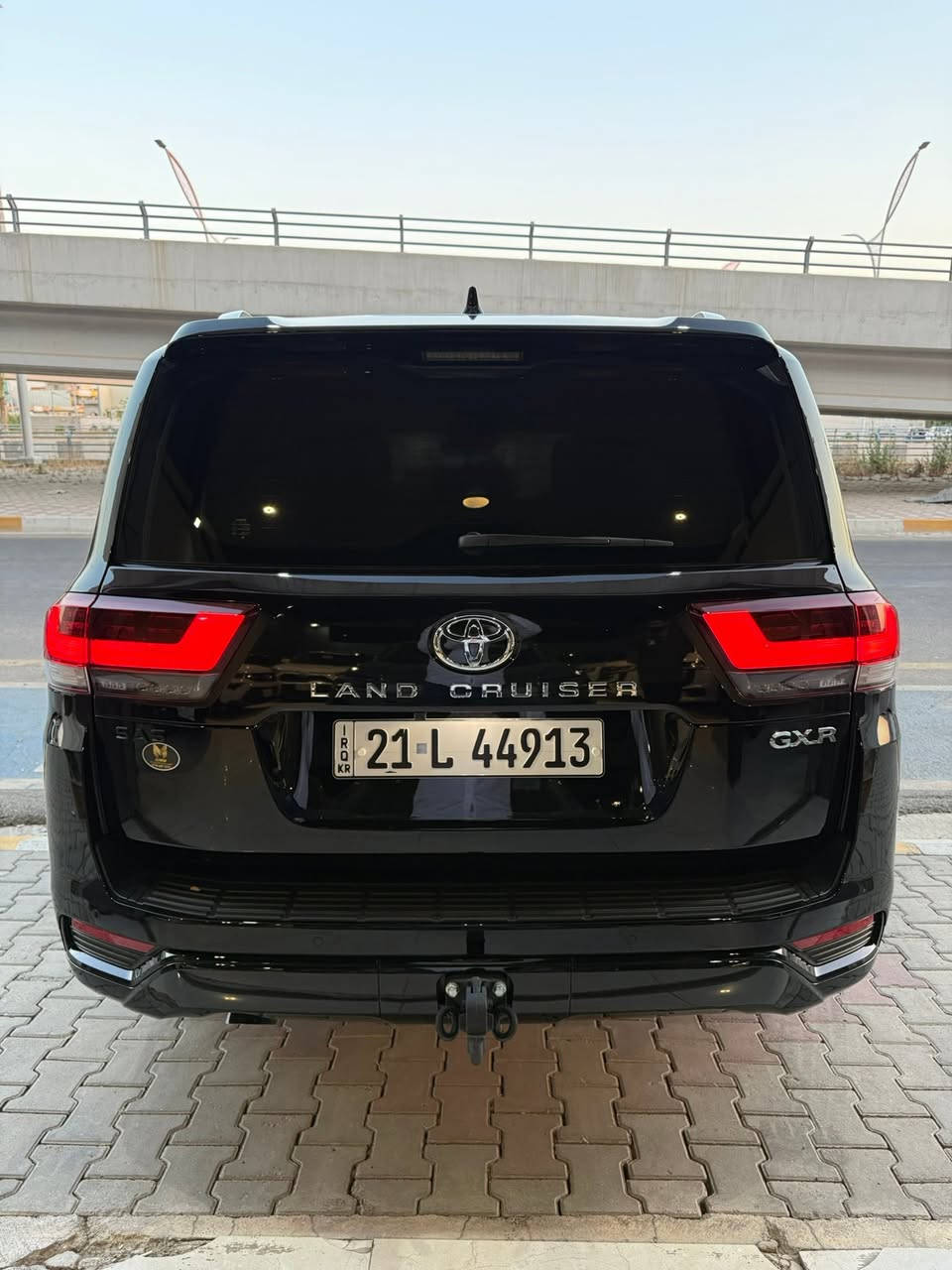 🚘 للبيع | لاندكروزر GXR موديل 2026
✅ ماشية 3,000 كم فقط
✅ مرقمة وجاهزة في السليمانية
✅ محرك V6 تنفس طبيعي (بدون تيربو)
✅ ضمان شركة ساس
✅ نظام مراوس
✅ رادار أمامي
✅ مانع تصادم

للاستفسار والمعاينة:
📍 معرض M.Cars – الوكيل المعتمد لشركة ساس في كركوك

📞 الاتصال فقط:
***********
***********

❌ لا يوجد بيع بالأقساط
