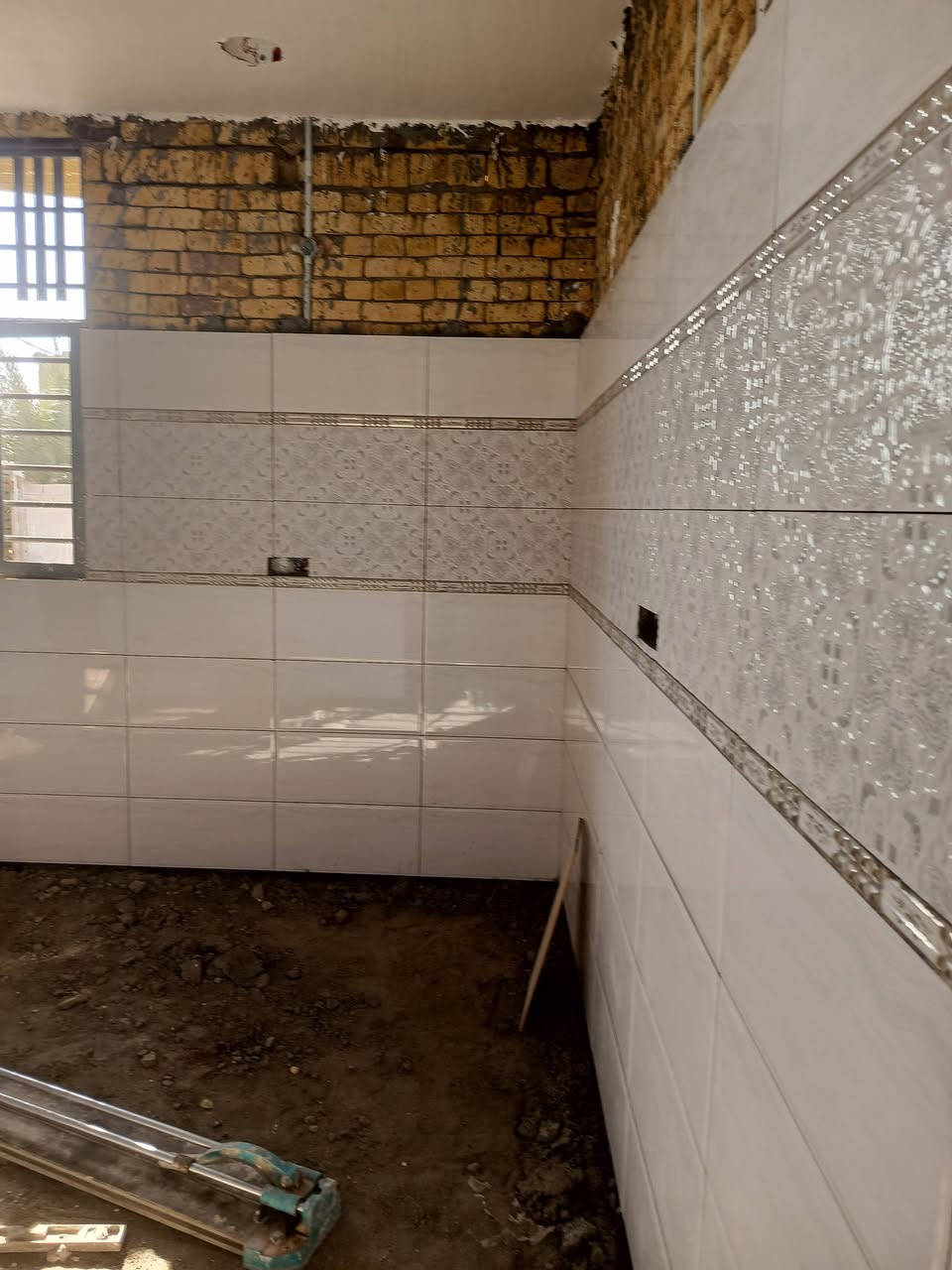 شغل انواع السيراميك كادر عمل كامل كوت ***********
