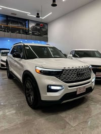 اكسبلورر XLT • ٢٠٢٣ • بدون صبغ