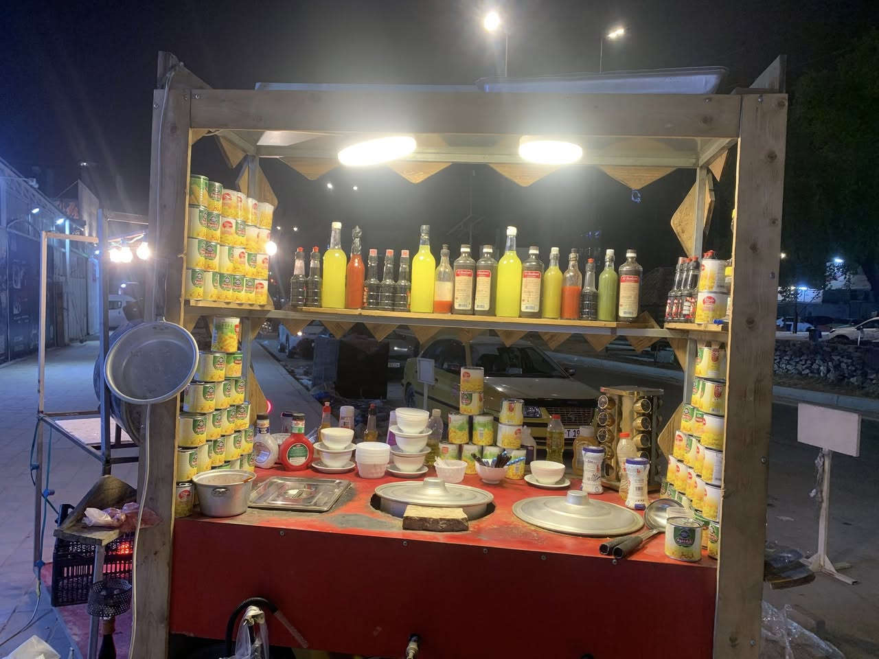 عربانه لبلبي وباكله وذره  للبيع كامله مكمله هيه والجدوره  عيون طباخ جدد 
للبيع السعر ٤٥٠ بغداد شارع فلسطين 
***********
