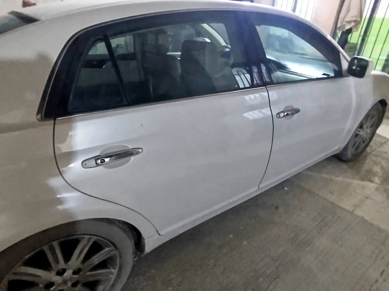 (مكلف بلنشر)
افلون 2008 خليجي سنوية جديدة باسمي تحويل مباشر محرك جديد وكير كفالة تحتاج فقط دوشمة من 2008 عندي بدون حادث قوي بدون صبغ بيها ملاحظات بلكشر 
مكان السيارة بابل /الحله 
السعر 125
*********** واتساب
