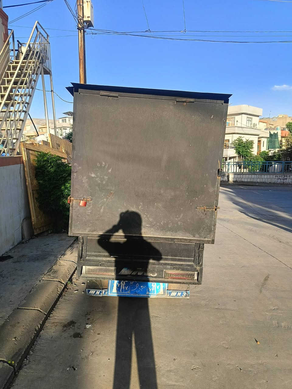 السلام عليكم ستوته شاورما للبيع موديل 2018 منفيس كامل الرقم اللاستفسار ***********
