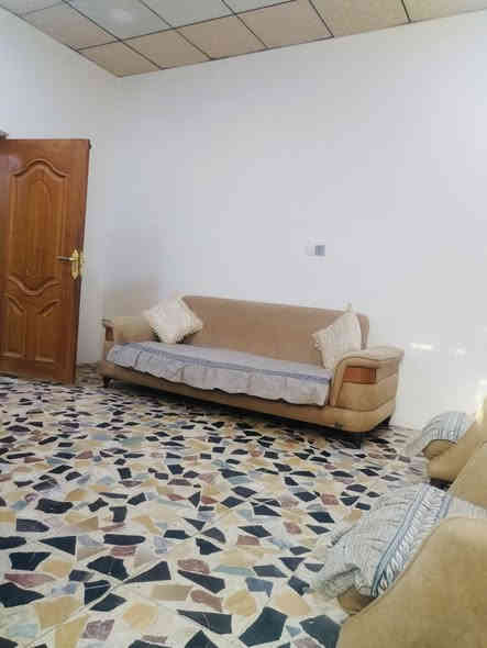 السلام عليكم 

بيت للبيع طابقين 

في حي الحكم 

المساحه 100 متر مربع

مقابيل خدمات 

الطابق الاول  مسلح  بناء 2012 
غرفتين وصاله واستقبال حمام داخلي وخارجي ومنور عدد 2 

الطابق الثاني  عكاده بناء 2016 
صاله و حمام وغرفه كبير  نضام سويت  
 
البيت حر غير مطلوب 

والسعر 95. قفل

للأستفسار اكثر اتصل عل الرقم التالي 

***********

#مصطفى_رعد
