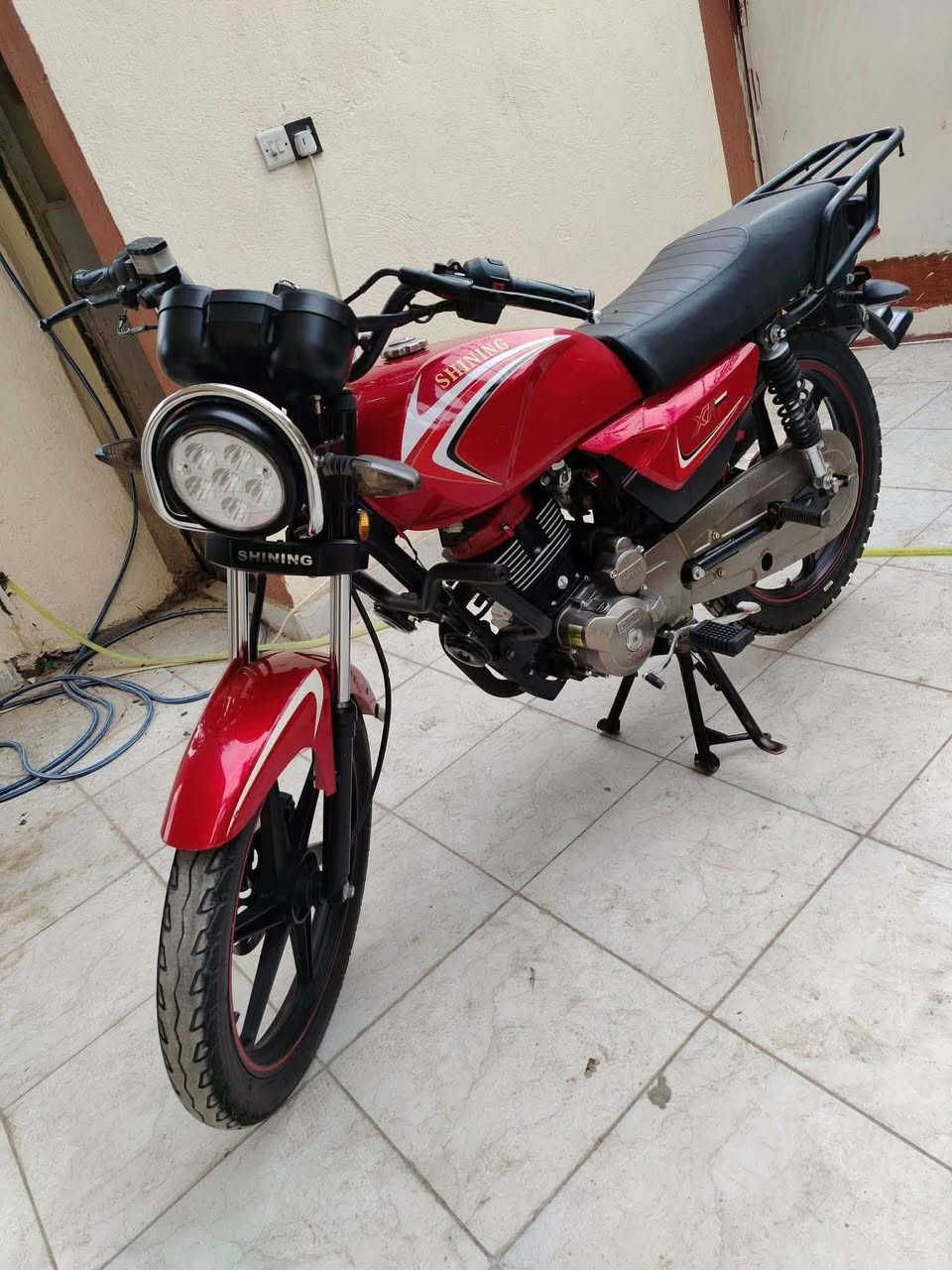 السلام عليكم شاينك للبيع موديل 23 طالعة ب 25 اوراق اصولي بصمه تشغيل كهربائيات كلها شغالة محرك مكفول دراجة مكفولة كفالة عامة برغي مابيها نقص السعر 775 وبيها مجال مكاني حلة مركز 
***********
