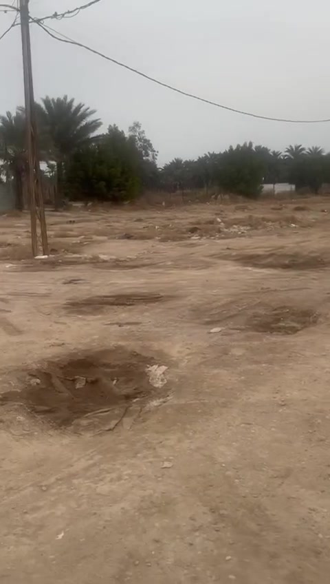 السلام عليكم قطعه ارض للبيع المساحه 500متر نوع العقار سند 25 مكانهه علا جسر غزه مباشره كما موضح بلفديو شباب ارض تحويل ثاني يوم وتقسيم حسب الطلب الاستفسار الاتصال علرقم ‏‪***********‬‏
