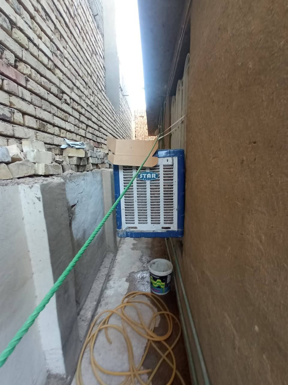 بيت للبيع مساحه 124 متر طابو صرف
حي ميسان قطاع 15 مجاور شارع الكيات حي ميسان 

غرفه ومطبخ واستقبال وصحيات خارجيه ومكشوفة

البناء نظيف  قابل للسكن 

السعر 130 

استفسار او مراجعة مكتب الخالدي للعقار 

عنوان المكتب حي ميسان شارع كيات قرب تقاطع بوريات مقابل مخبز الوسام 

او الاتصال على الرقم ***********

او الاتصال على الرقم ‏‪0781 539 0982‬‏

ادخل على الرابط التالي واطلع على عروض حي ميسان

https://www.facebook.com/groups/392370572858358/?ref=share_group_link
