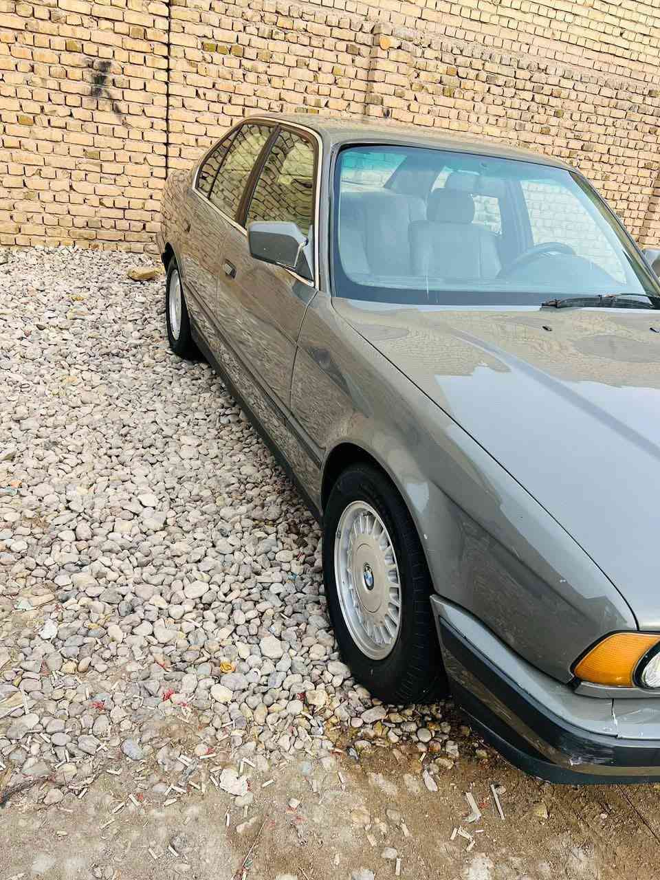 رقم انبار نكليزي بسمي  مكينه مفتوح السياره
صدر خلفي تخم تاير كير مكينه بل جيس ✅
كير عادي السياره
مصبوغه لجماليه بدون ضربه السياره
عضمته تخبل السياره
 معروضه ب((38)) وبيها مجال حك الجيه
مكاني بغداد للاستفسار ***********
