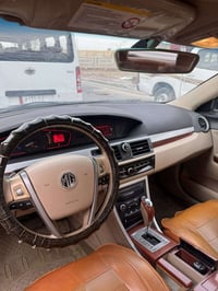 MG للبيع  حجم 550 موديل 2014 تبريد شغال مكفوله من الضربه  والصبغ 07831...