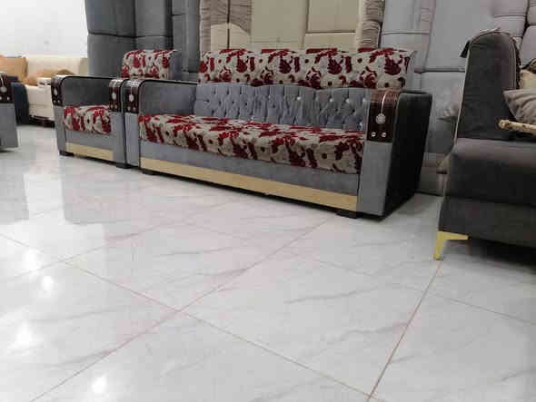 #تخم 10 مقاعد لسفنج دايس مابي كسر موضح بصور
#سعر 135 عنوان كوت زين القوس شارع المله 
#رقم*********** يوجد توصيل بعد لمقابله فقط
