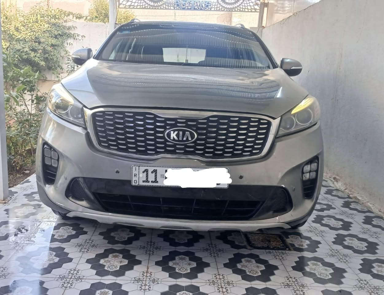 سلام عليكم
للاستفسار ***********
سعر🛑 144🛑
سورنتو 2017 رقم بغداد بسمي مشروع وطني رقم دولي سنوية لل30 تحويل آي مكان 4 سلندر 7 راكب كشنات جلد بصمة كشن كهرباء  شاشة كبيرة تحكمات ستيرن كامرة خلفية حساسات أمامية حساسات خلفية داخل صاج اسود بالكامل بصمة أبواب يدات ضوئية ويل كب 20 كروم انضمة قيادة ECO و Sport رياضي كشنات تدفئة وتبريد شاشة لمس تبريد ثلج سستم نيكل بلادي مري جانبية كهرباء تبريد بيانو لمس سيارة جديدة وبدون نقص سيارة بيه خشم البنيد و الدعامية ابيع صبغ حزام سيارة جهازة صدر جديد وتخم تاير كوري مكان بغداد
