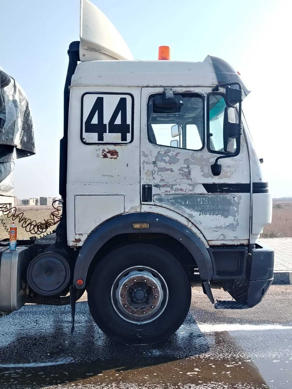 كرواتي موديل 95 محرك 35 كير 210 مربوطه عربانه4محاور فلات جوانب متحركه
***********
