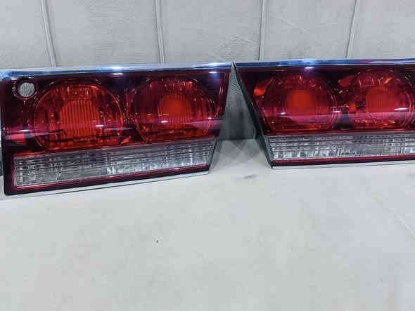 سلام عليكم تخم بك لايت ابو عيون شرط زيرو مال حاويه لا فطر ولا سوود ولا قاعده برغي طاكه اوشرط اگلوب البگ ثلجي ❄️ أجه بي بلادي هوه والاشاير زنون بلادي للبيع ٣٠٠اوبيهن مجال ***********الشراي اتصل بيك خير اوتدلل
