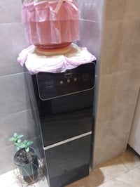 براد • نظيف • تبريد ضعيف